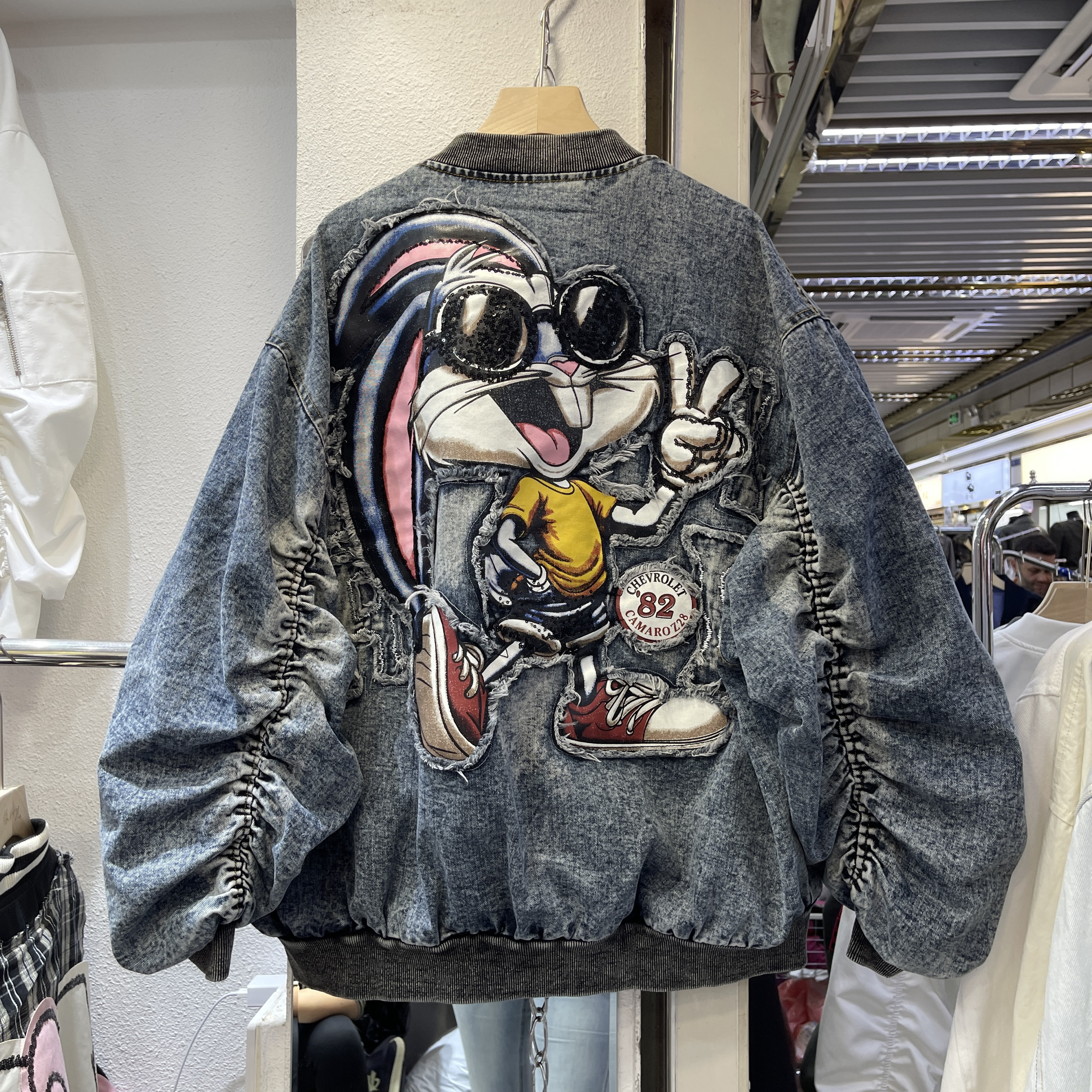 Embroidery Rabbit - Loose Fit Rabbit Eight Brother Embroidered