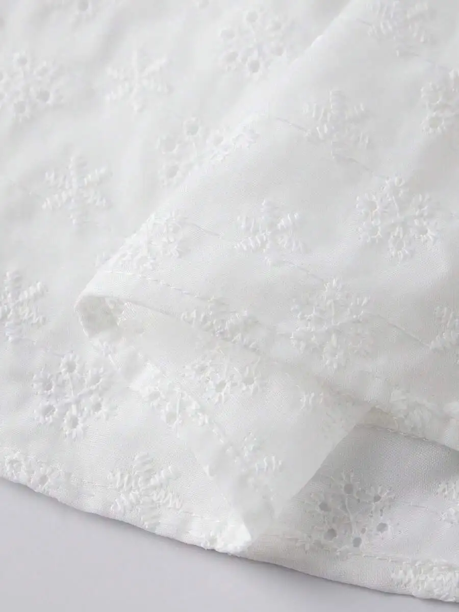 Womens Sleeveless Square Neck  - Embroidery Eyelet recensione e prezzo