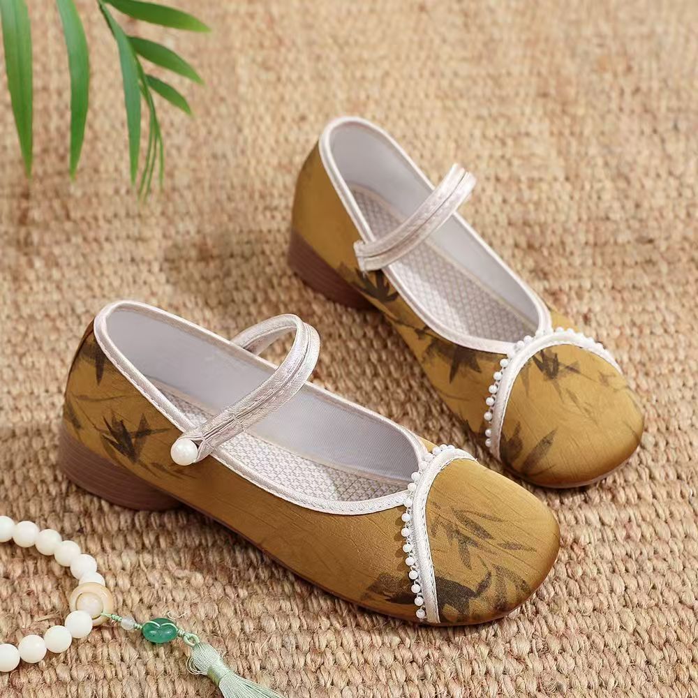 Chinese Style Women Low Heel C - Embroidery Horse recensione e prezzo