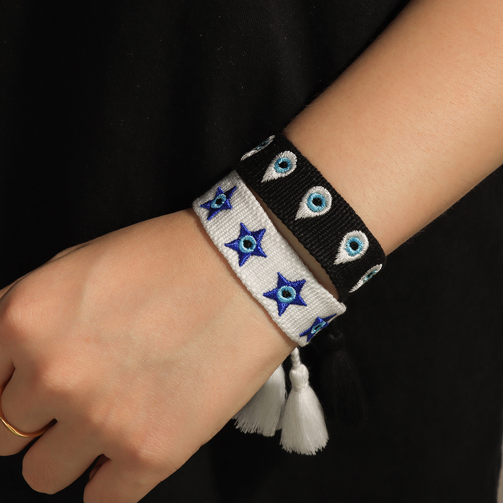 Fashion Woven Bracelets Stacka - Embroidery Eyelet recensione e prezzo