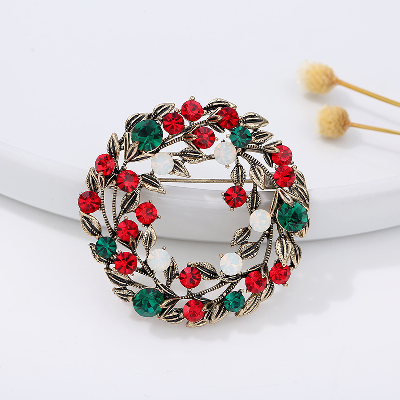 Christmas series jewelry brooc - Embroidery Kaftan recensione e prezzo