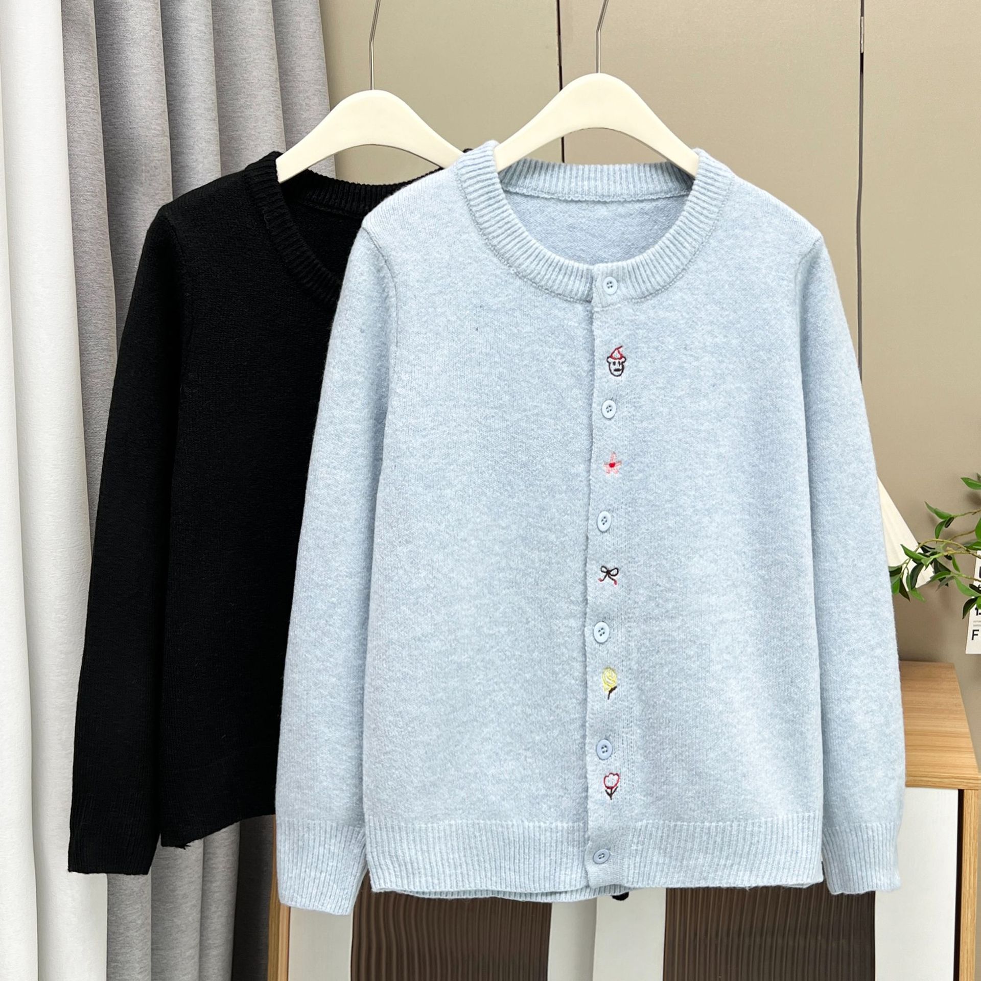 XXXL Fashion Plus Size Women's - Embroidery Simple recensione e prezzo