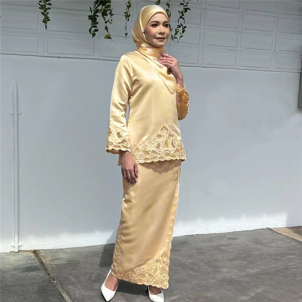 Fashion Women Two Pieces Abaya - Embroidery Baju recensione e prezzo