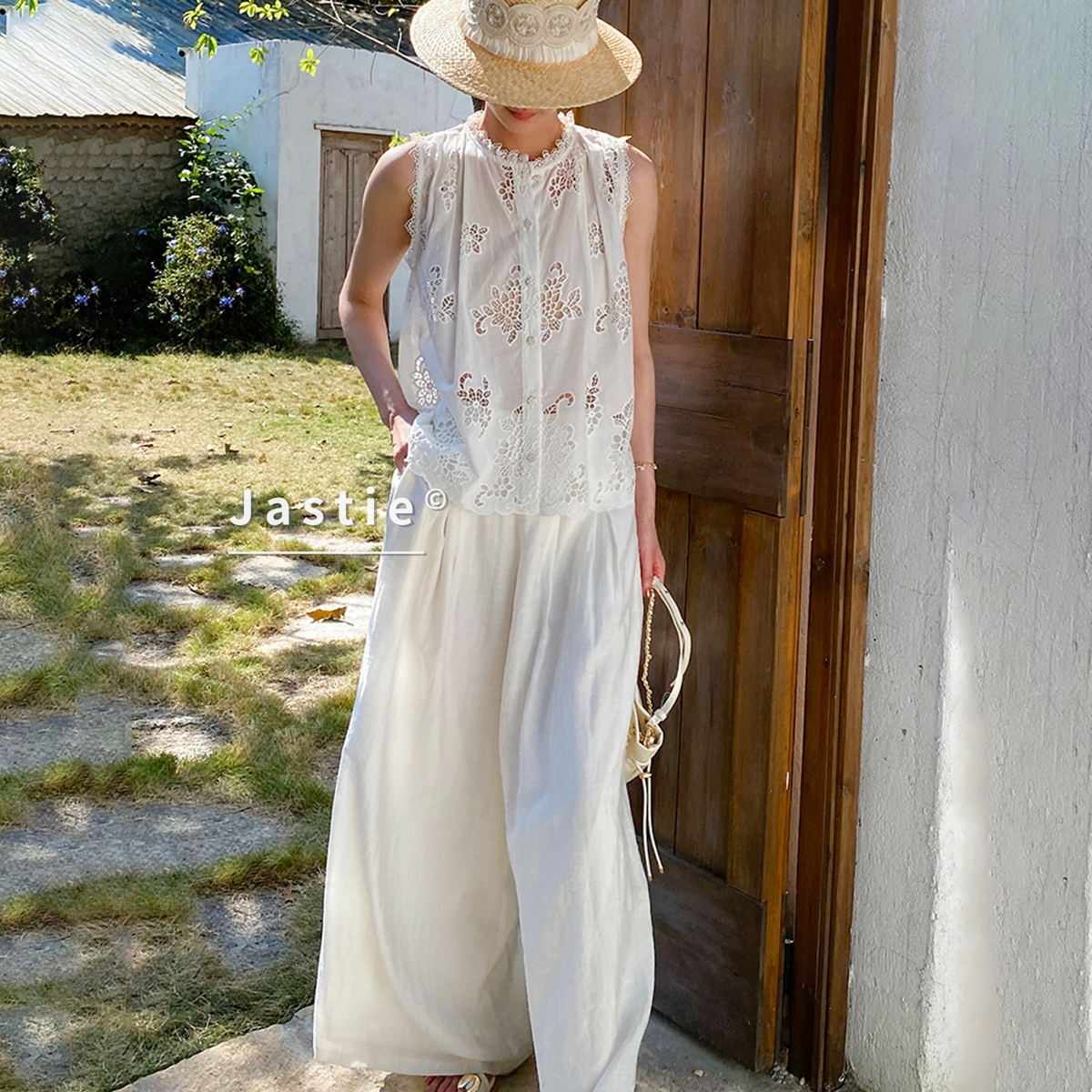 Luxury White Flower Eyelet Emb - Embroidery Eyelet recensione e prezzo