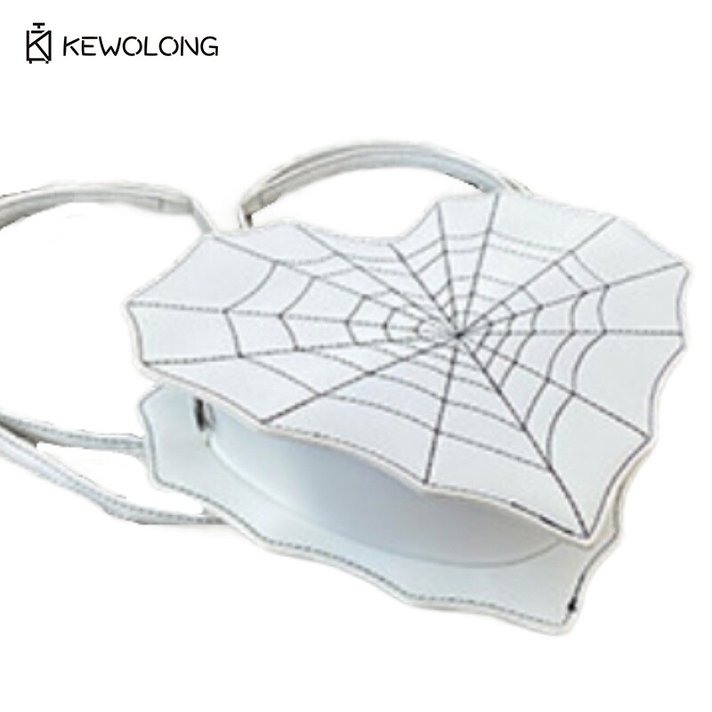 Gothic Bat Shape Shoulder Bag  - Embroidery Gothic recensione e prezzo