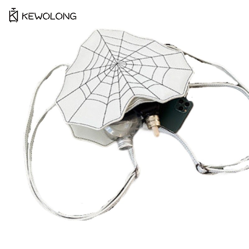 Gothic Bat Shape Shoulder Bag  - Embroidery Gothic recensione e prezzo