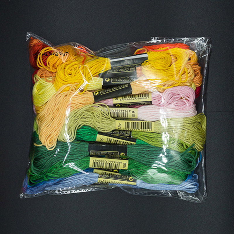 24/100/50 Multicolor Cross Sti - Embroidery Stitch recensione e prezzo