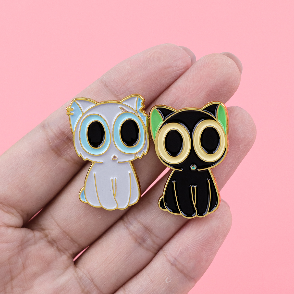 Cute Anime Black Cats Enamel P - Embroidery Simple recensione e prezzo