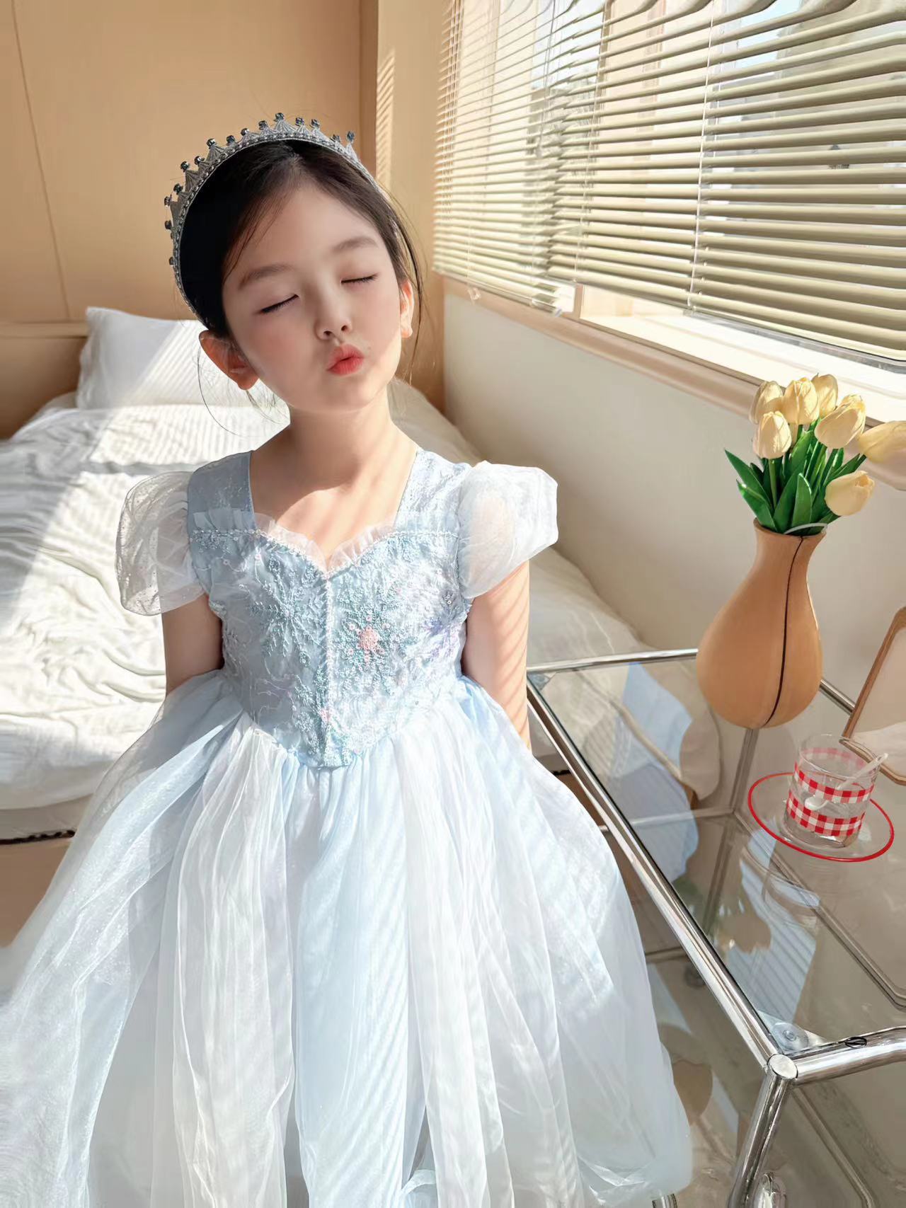 Embroidered Elsa Girls Dress f - Embroidery Web recensione e prezzo