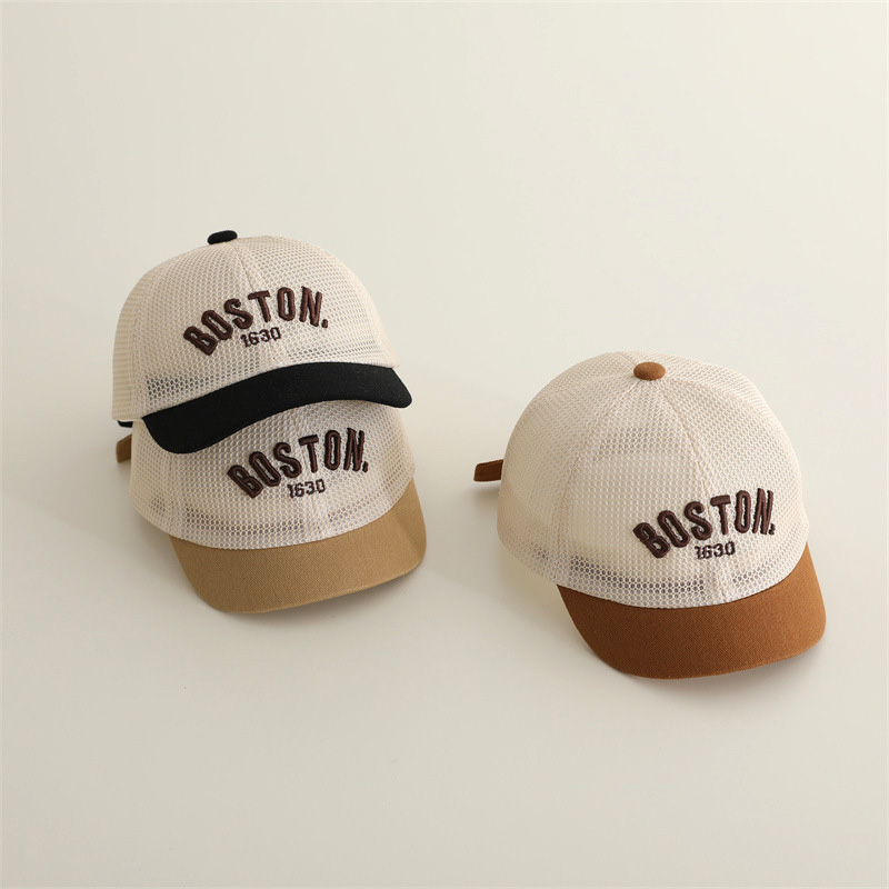 Letter Embroidered Baby Baseba - Embroidery Web recensione e prezzo