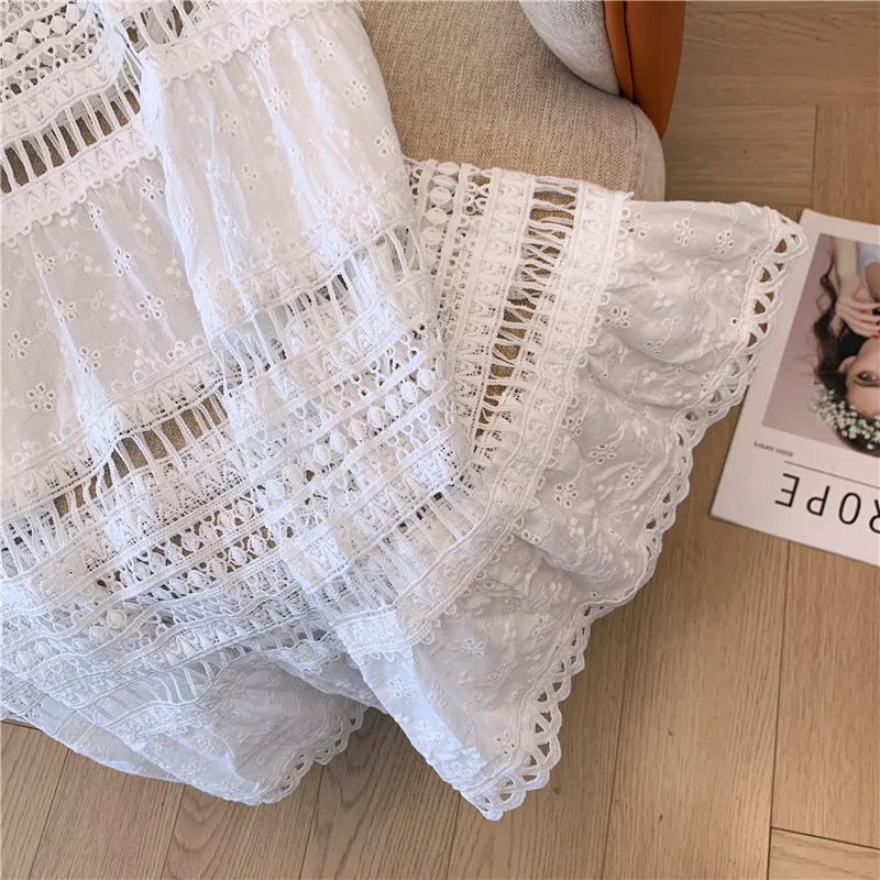 Embroidery Eyelet Cut-out Maxi - Embroidery Eyelet recensione e prezzo
