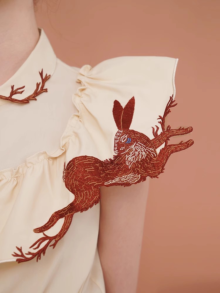 Rabbit Embroidered Shirt for W - Embroidery Rabbit recensione e prezzo